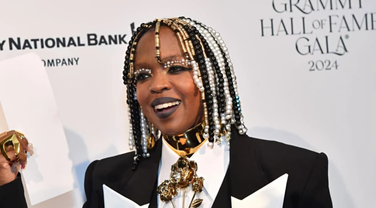 Lauryn Hill Closes BET Awards Tribute With Powerful Message