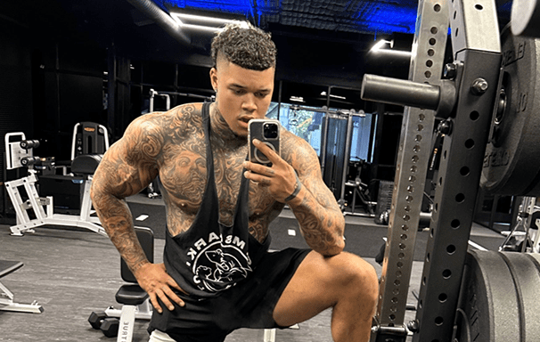 Adult Film Star Claims He Has HIV Says He Cant Spread